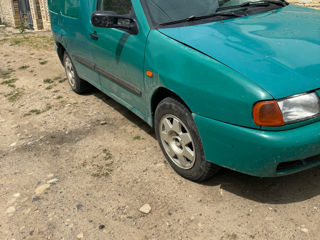 Volkswagen Caddy foto 2