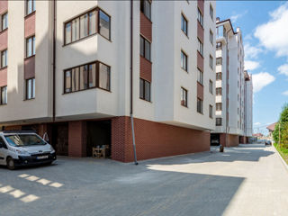 Apartament cu 2 camere, 62 m², Durlești, Chișinău foto 2
