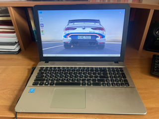 Asus X451NA 4core 4Gb ram, 256SSD, Windows 10 - 1300Lei + Livrare