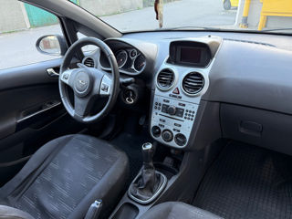 Opel Corsa фото 7