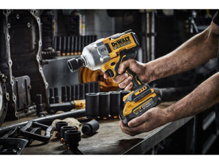 Masina de insurubat cu impact / гайковерт ударный аккумуляторный dewalt dcf961h2t foto 9