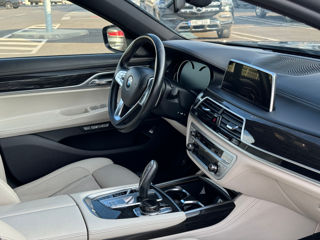 BMW 7 Series foto 7