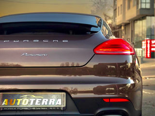 Porsche Panamera foto 9