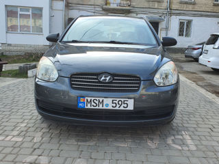 Hyundai Accent foto 3