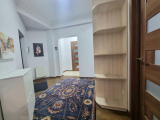 Apartament cu 2 camere, 67 m², Centru, Chișinău foto 7