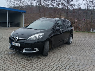 Renault Grand Scenic foto 2