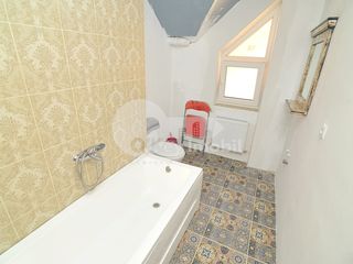 Apartament cu 1 cameră, bloc nou, euroreparație, or. Codru, 28000 € ! foto 5