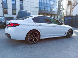 BMW 5 Series foto 8