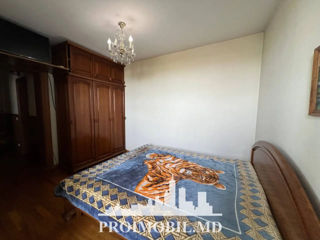 Apartament cu 3 camere, 70 m², Buiucani, Chișinău foto 9