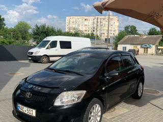 Toyota Auris foto 1