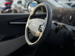 KIA EV6 фото 16