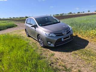 Toyota Verso foto 2