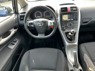 Toyota Auris foto 11