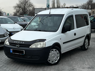 Opel Combo foto 1