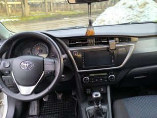 Toyota Auris foto 4