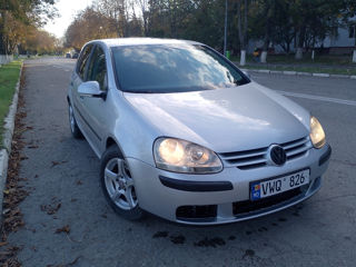 Volkswagen Golf foto 1