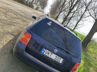 Volkswagen Passat foto 4