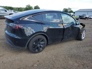 Tesla Model Y foto 2