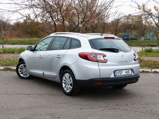 Renault Megane foto 2