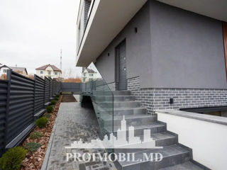 Townhouse în 2 nivele, Buiucani, 200 mp + 4 ari! foto 3