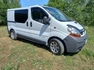 Renault Trafic foto 1