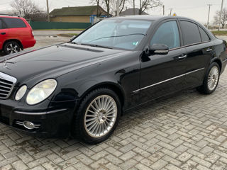 Mercedes E-Class foto 3