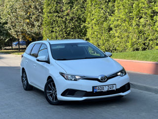 Toyota Auris foto 3