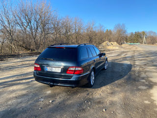 Mercedes E-Class foto 3