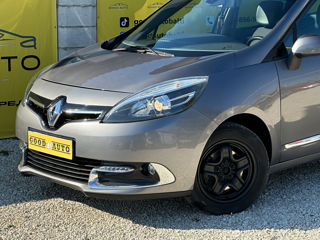 Renault Grand Scenic foto 2