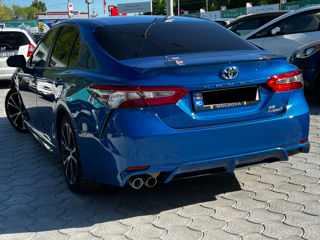 Toyota Camry фото 4