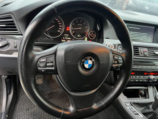 BMW 5 Series foto 9