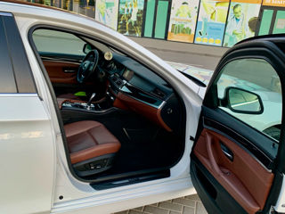 BMW 5 Series foto 9