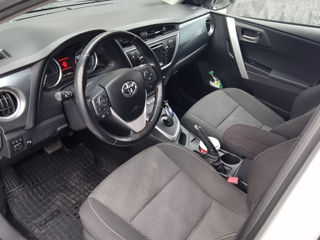 Toyota Auris foto 9