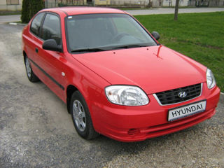 Hyundai Accent foto 5