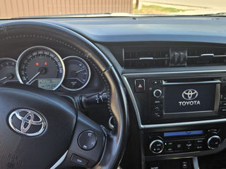 Toyota Auris foto 2