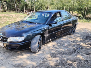 Opel Omega foto 2