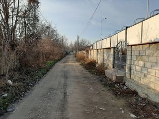 Lot de teren, se află în centrul or. Strășeni foto 1