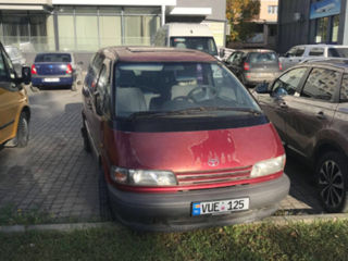 Toyota Previa foto 1