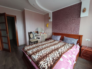 Apartament cu 2 camere, 70 m², Centru, Chișinău