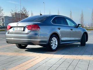 Volkswagen Passat foto 4