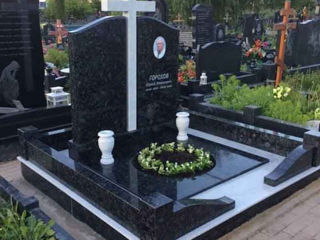 Monumente funerare de la un producător direct. foto 5