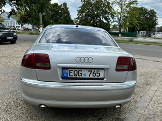 Audi A8 фото 1