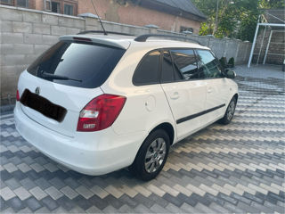 Skoda Fabia фото 2