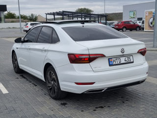 Volkswagen Jetta foto 5