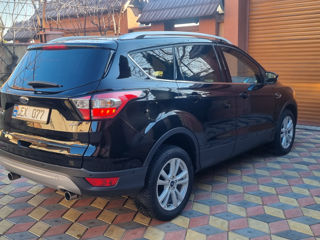 Ford Kuga foto 3