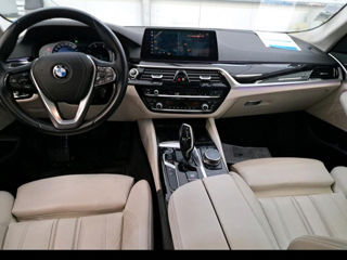 BMW 5 Series foto 5