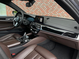 BMW 5 Series foto 7