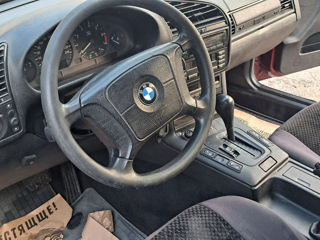 BMW 3 Series foto 2