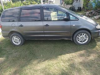 Ford Galaxy foto 7