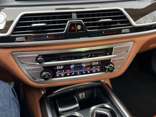 BMW 7 Series foto 11